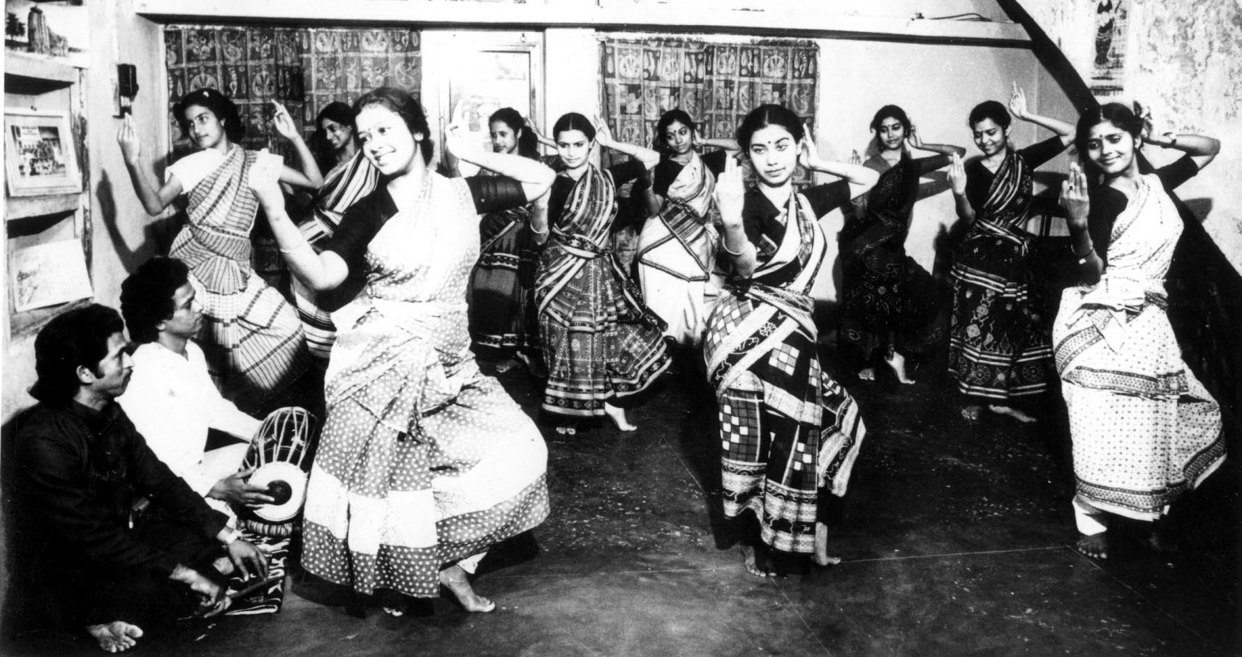 Odissi Dance Class of the eminent dancers